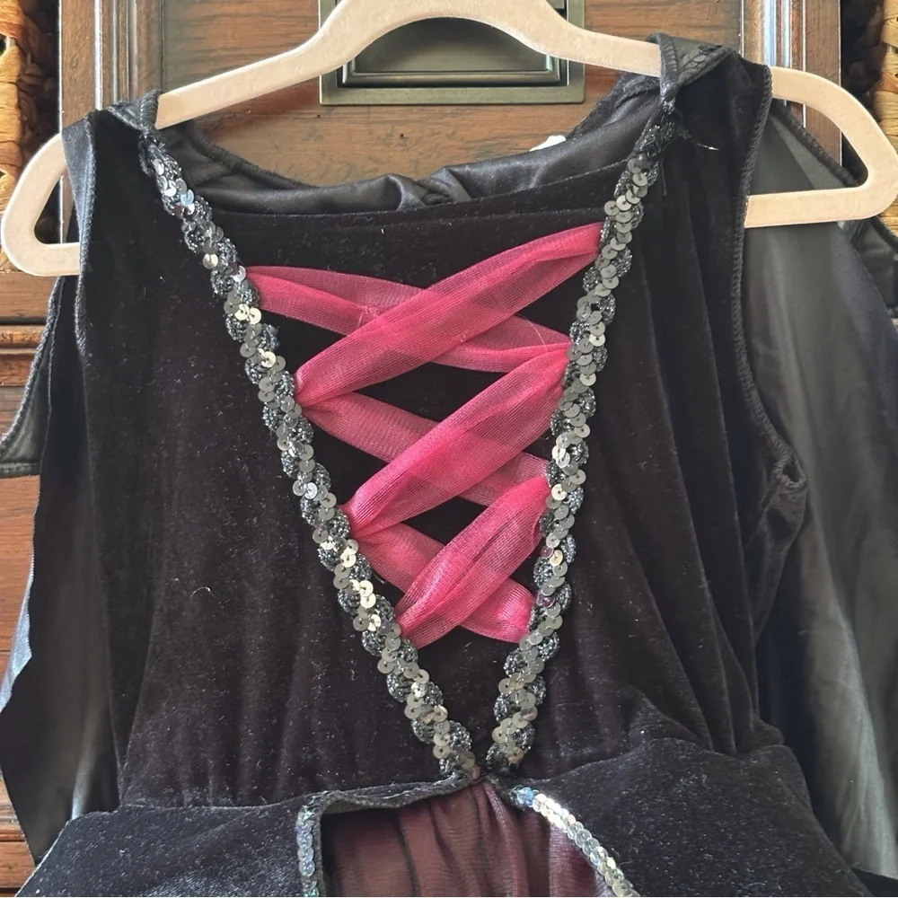 Enchanting Black and Purple witch Kids Costume in size M